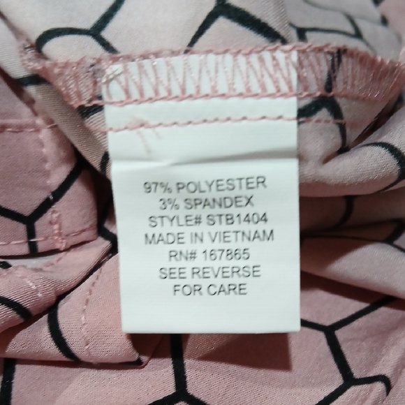 Notations Pink Hexagon Button Down Shirt - Picture 8 of 8